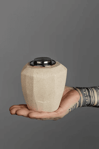 Hovedbilde Primal | Liten kj&aelig;ledyrurne