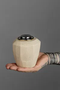 Hovedbilde Primal | Liten kj&aelig;ledyrurne